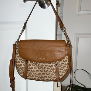 Michael Kors Crossbody